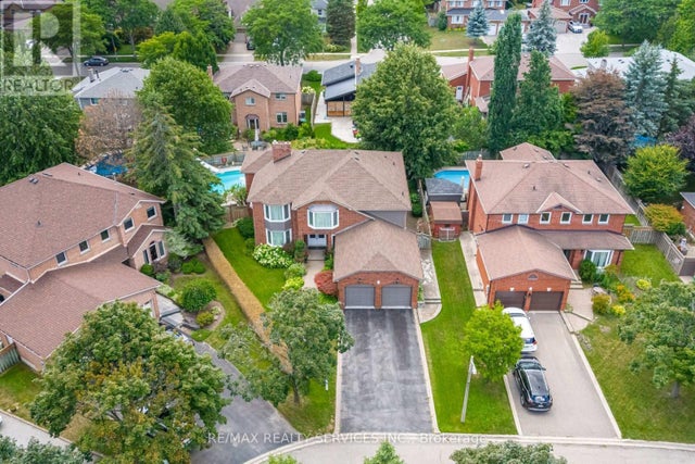15 Brookbank Court, Brampton (heart Lake East)