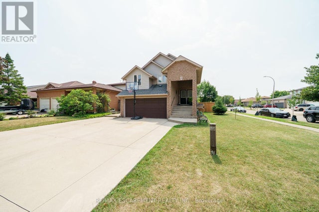 2 Tyler Drive, Hamilton (stoney Creek)