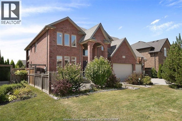 1078 Charlotte Crescent, Lakeshore