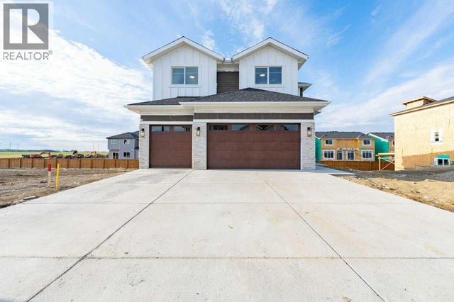 351 Waterford Grove, Chestermere