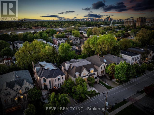 208 Carmichael Avenue, Toronto (bedford Park-Nortown)