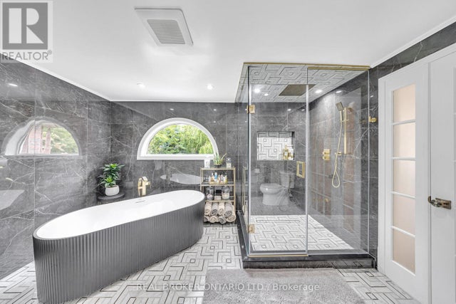 43 Allayden Drive, Whitby (lynde Creek)