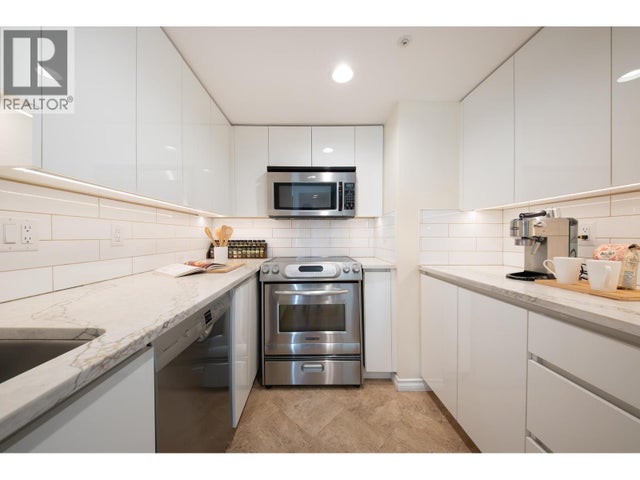 2204 183 Keefer Place, Vancouver