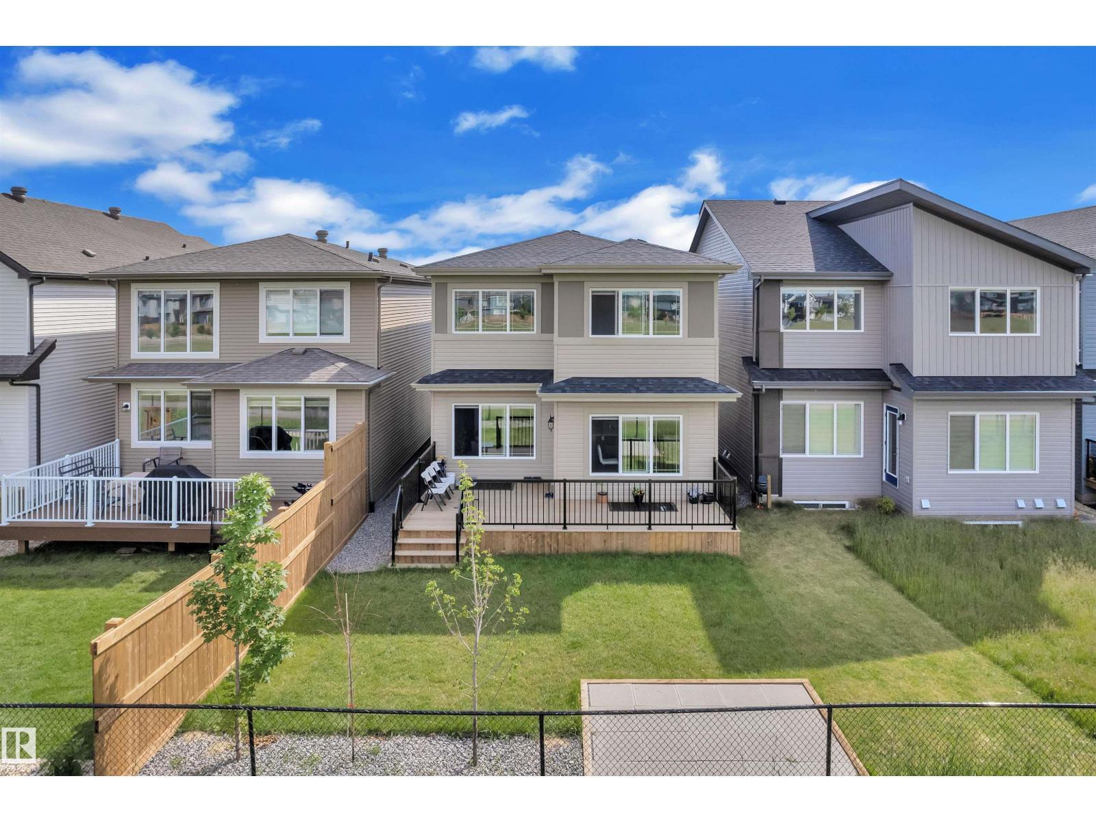 15640 18 Av Sw, Edmonton