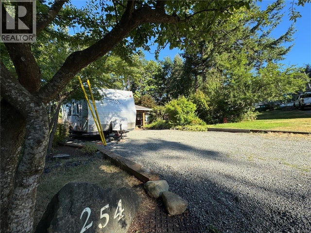 254 Fawn Rd, Campbell River