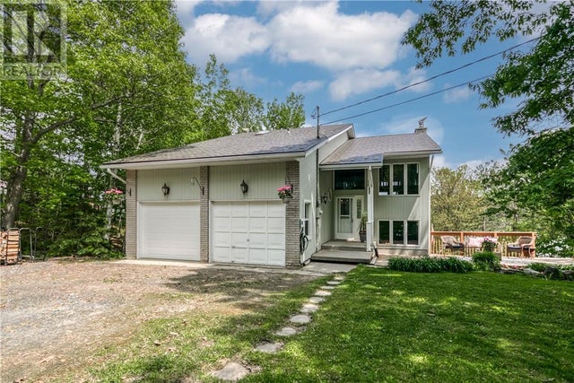 7566 Tilton Lake Road, Sudbury