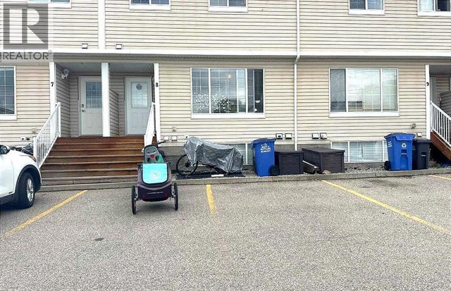 8, 304 Ross Avenue, Cochrane