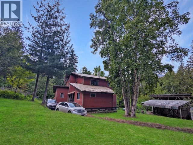 8802 Martens Road, Slocan