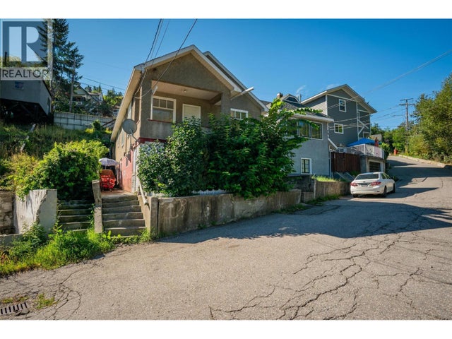 132 Reservoir Road, Trail