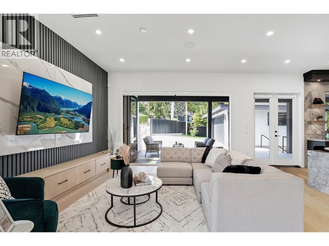 411 E Eighth Avenue, New Westminster