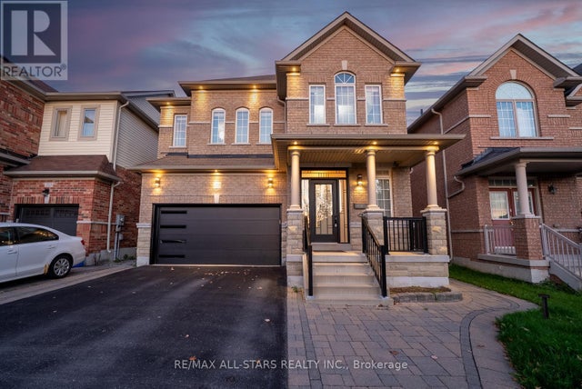 225 Delbert Circle, Whitchurch-Stouffville (stouffville)