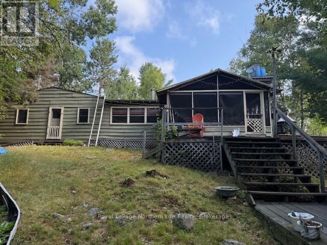 76 Cassels Lake Island A, Temagami