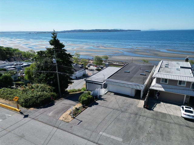 15452 Victoria Avenue, White Rock