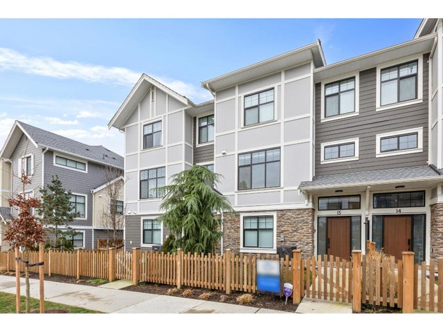 15 20327 72b Avenue, Langley