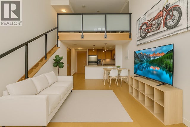 402 10 Renaissance Square, New Westminster