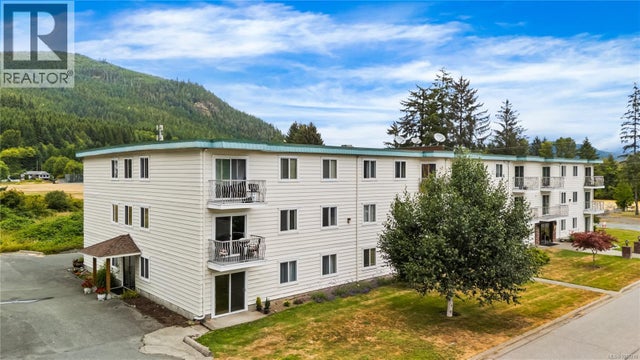 305 611 Macmillan Dr, Sayward