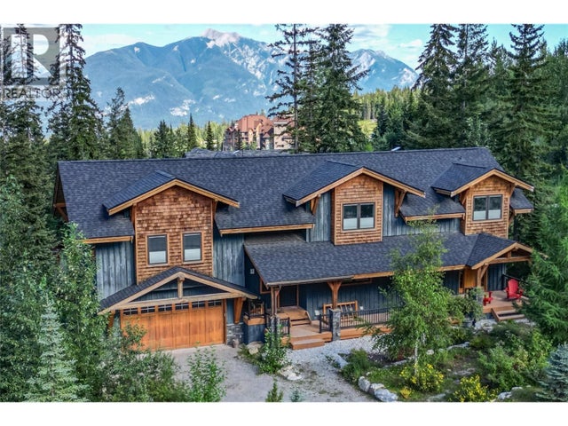 1590 Golden Avenue, Golden