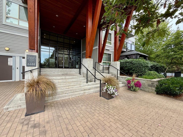 419 6688 120 Street, Surrey