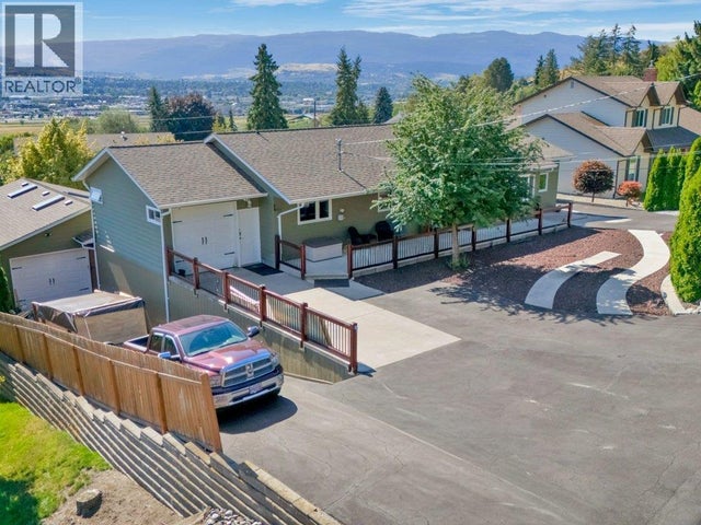 6475 Blue Jay Road, Vernon