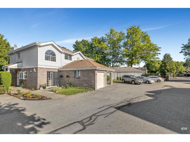 151 12233 92 Avenue, Surrey