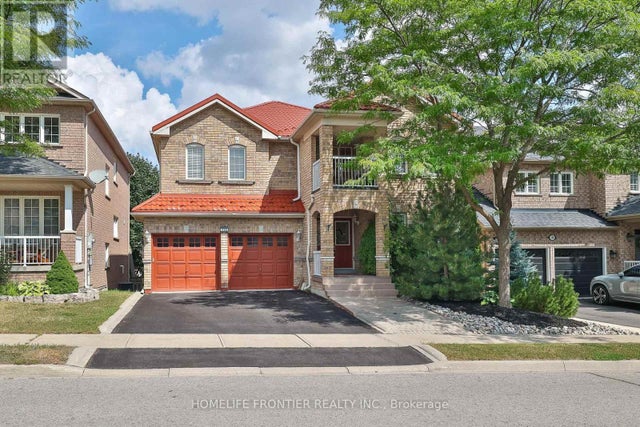 110 Red River Crescent, Newmarket (woodland Hill)