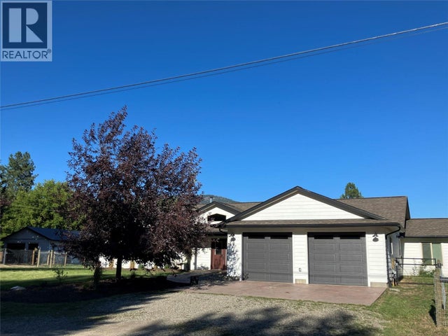 8170 Plotnikoff Road, Grand Forks