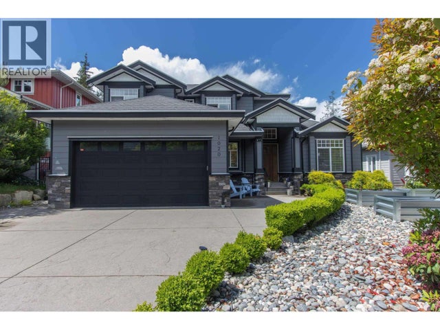 1020 Jay Crescent, Squamish