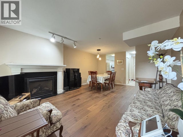 10x 3683 Wellington Avenue, Vancouver