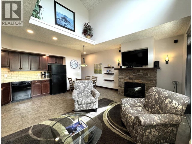 500 Bighorn Boulevard Unit# 533b, Radium Hot Springs