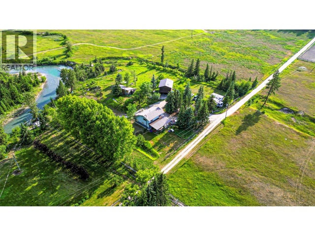 3560 Island Pond Road, Skookumchuck