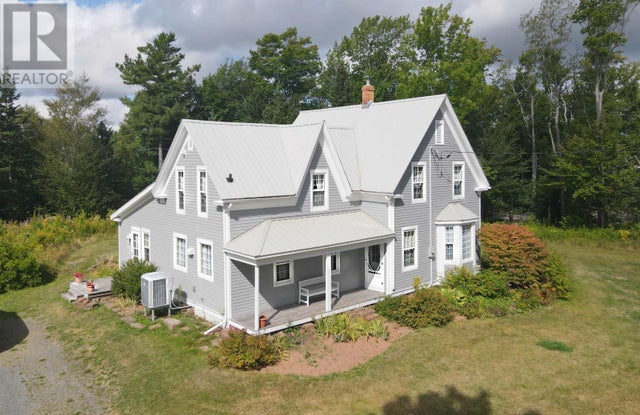 1135 Cambridge Road, Sturgeon