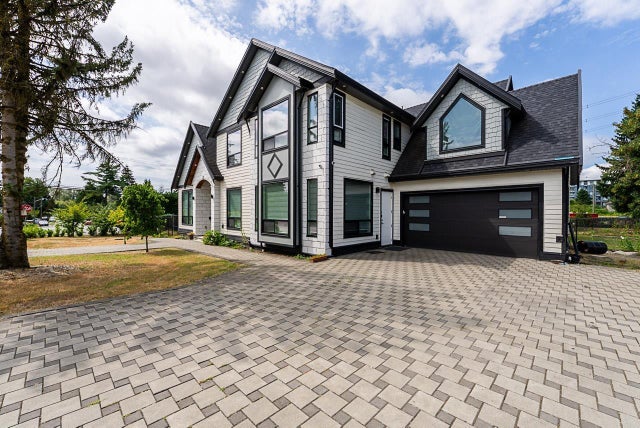 10805 141 Avenue, Surrey