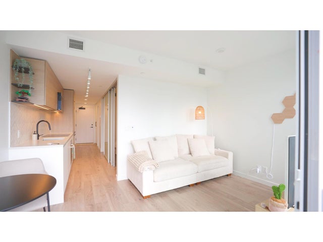 1409 13428 105 Avenue, Surrey