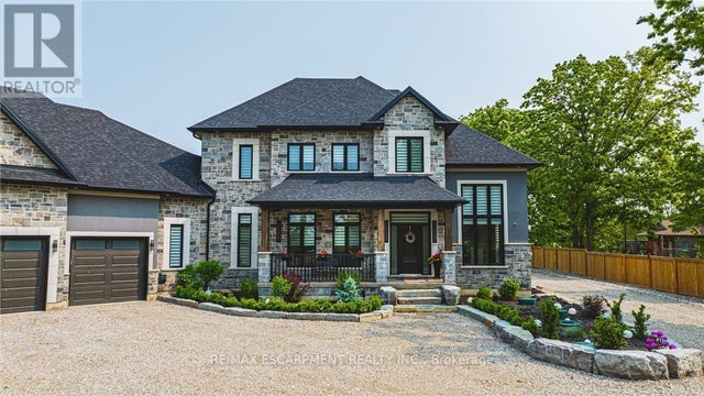 8378 Chippewa Road N, Hamilton (mount Hope)