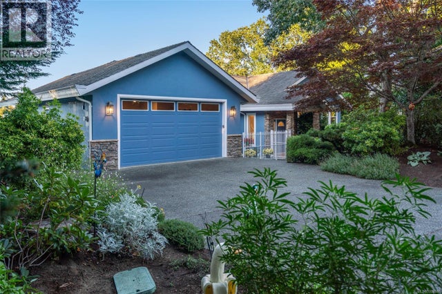 3419 Redden Rd, Nanoose Bay