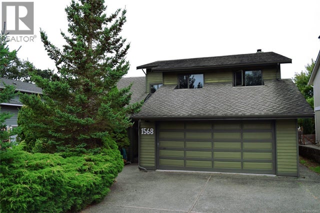 1568 Eric Rd, Saanich