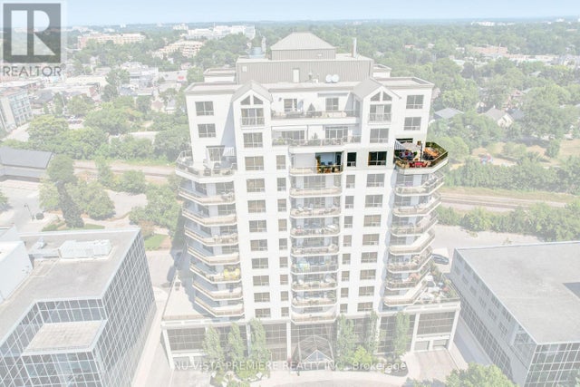 1203 - 250 Pall Mall Street, London East (east F)