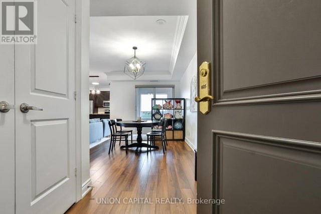 605 - 9255 Jane Street, Vaughan (maple)