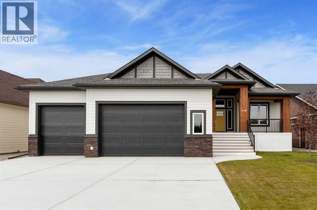 6 Harrison Green, Olds