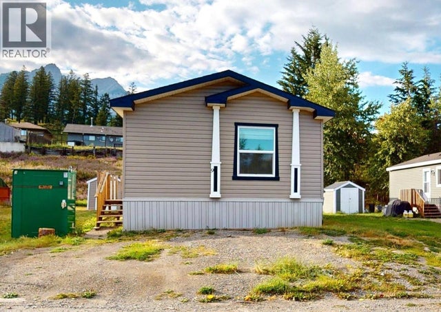 9 Wilderness Heights Drive, Elkford