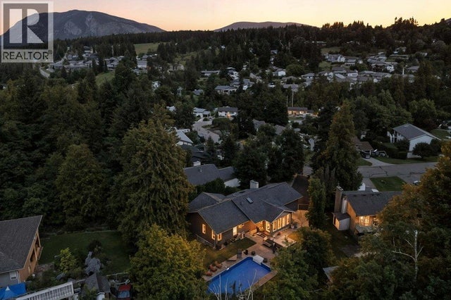 2131 21 Street Ne, Salmon Arm