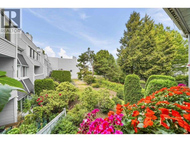 201 7431 Blundell Road, Richmond