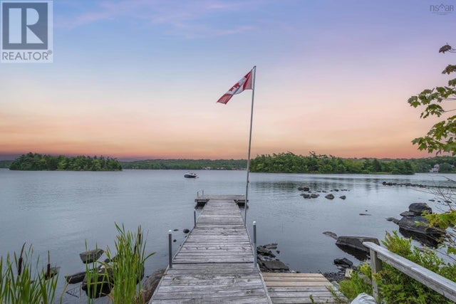 23 Lakeshore Park Terrace, Dartmouth