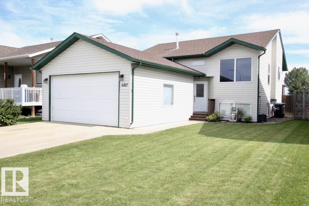 6817 58 St, Rocky Mountain House