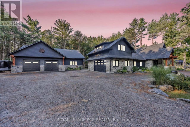 1031 Xavier Street, Gravenhurst (wood (gravenhurst))