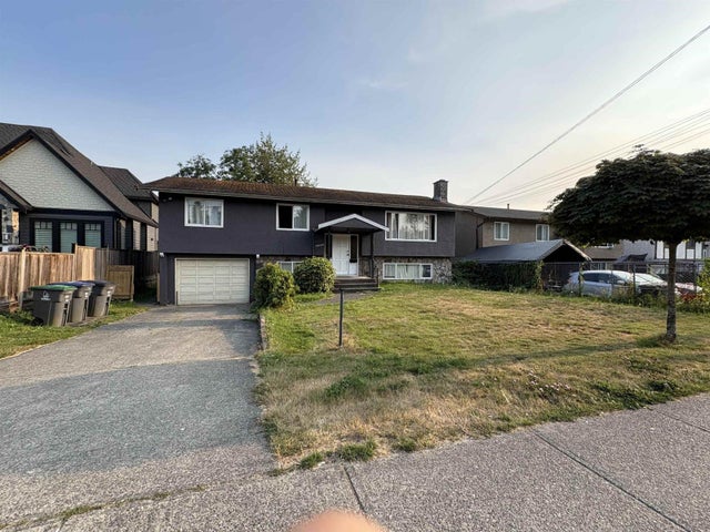 13442 98a Avenue, Surrey