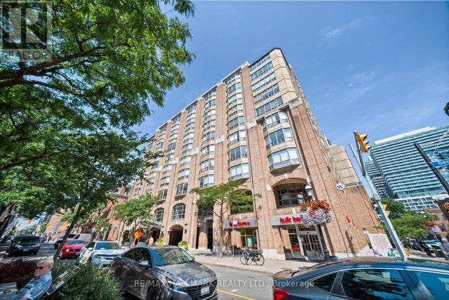 801 - 25 George Street, Toronto (moss Park)