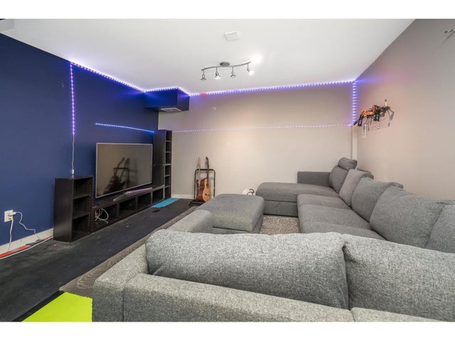 252 2501 161a Street, Surrey