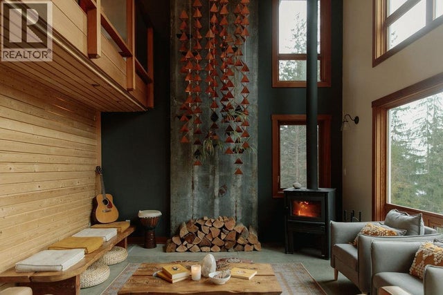 1380 Fernie Road, Bowen Island