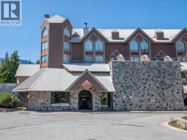 307 4122 Village Green Way, Whistler